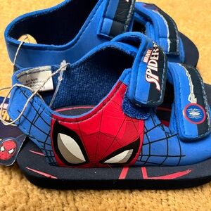 Spiderman Baby Boy Sandal Size 5/6 Hook & Latch